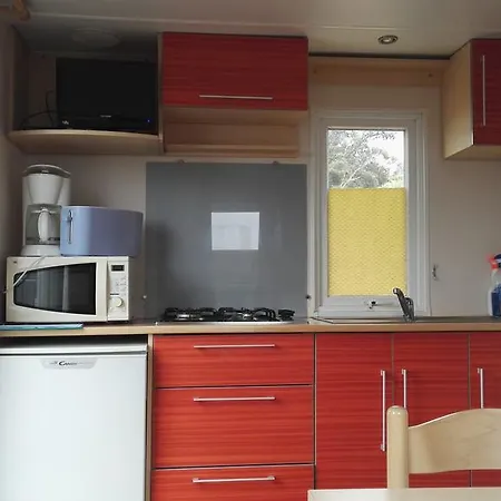 Camping Du Bord De Mer Saint-Michel-Chef-Chef