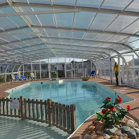 Camping Du Bord De Mer Camping Saint-Michel-Chef-Chef