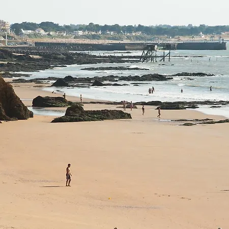 Camping Du Bord De Mer Camping Saint-Michel-Chef-Chef