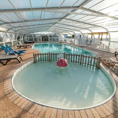 Camping Du Bord De Mer Camping